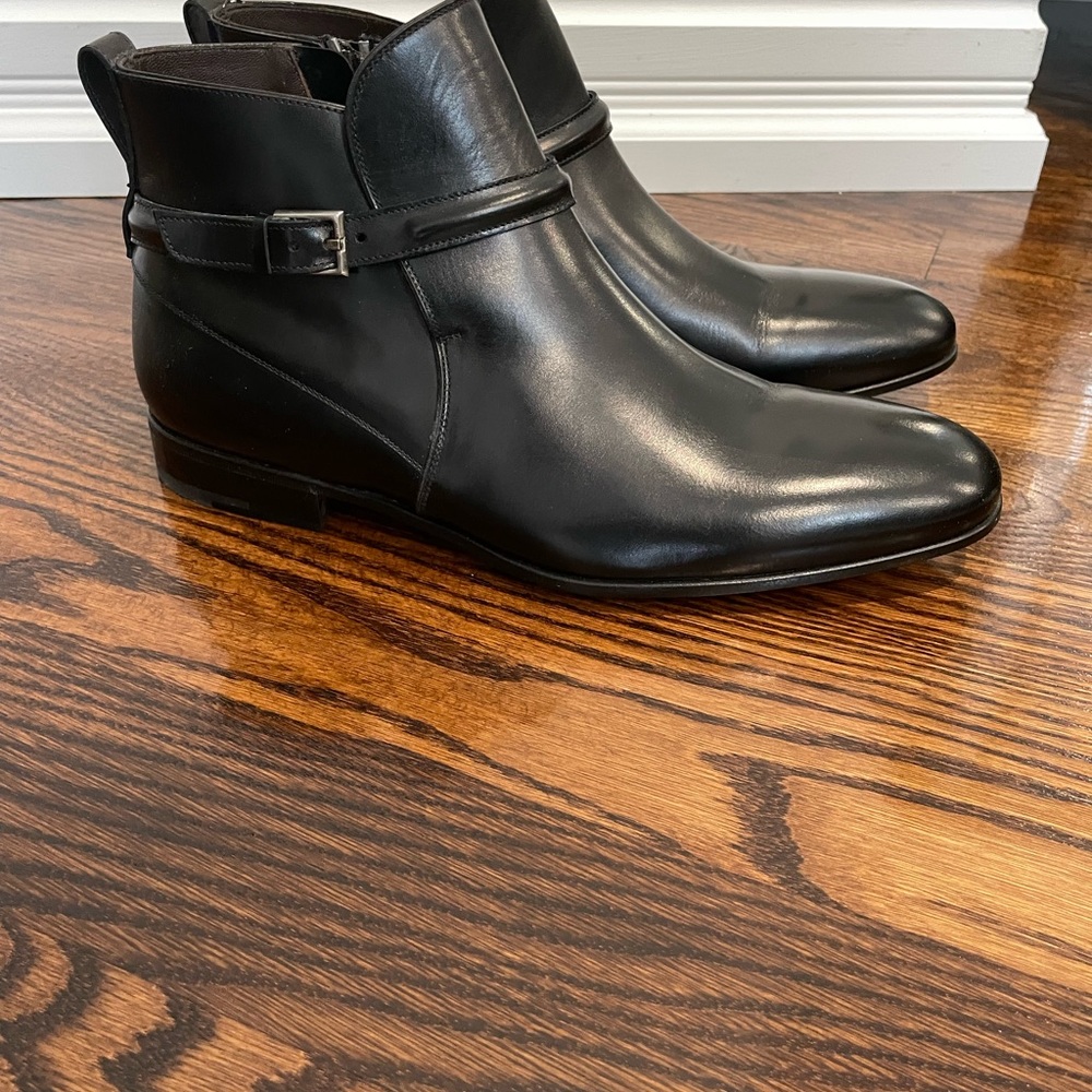 Men’s Ferragamo Black boots